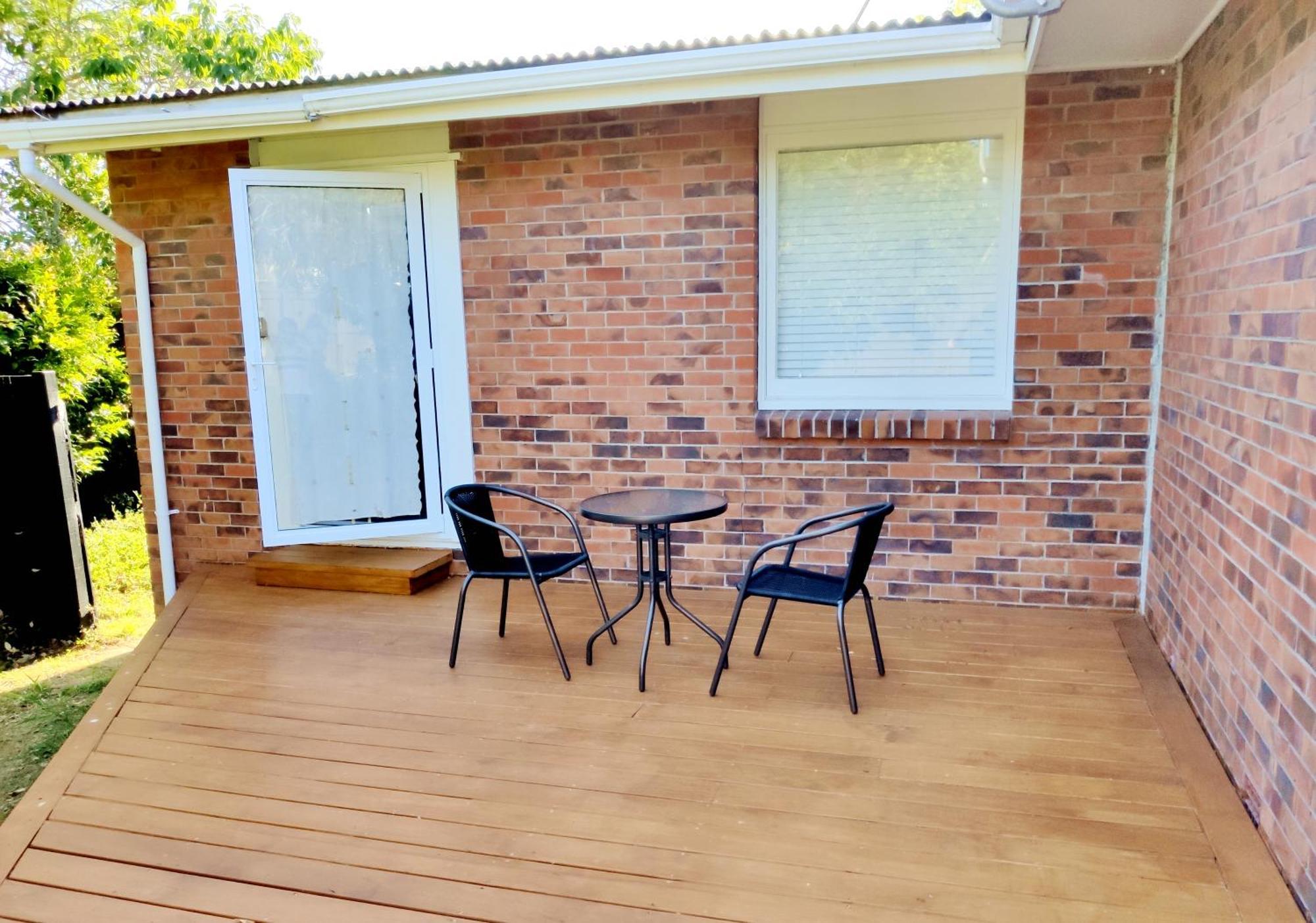 Separate Entry Guest Room With Private Bathroom In Forrest Hill Auckland Exterior photo